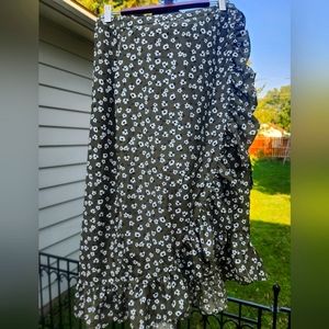 Vero Moda skirt, size small, green floral